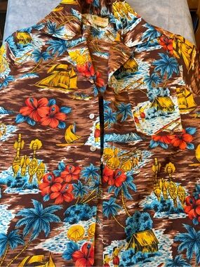 Tropical Hibiscus Camp Shirt - Brown with Red & Blue Print